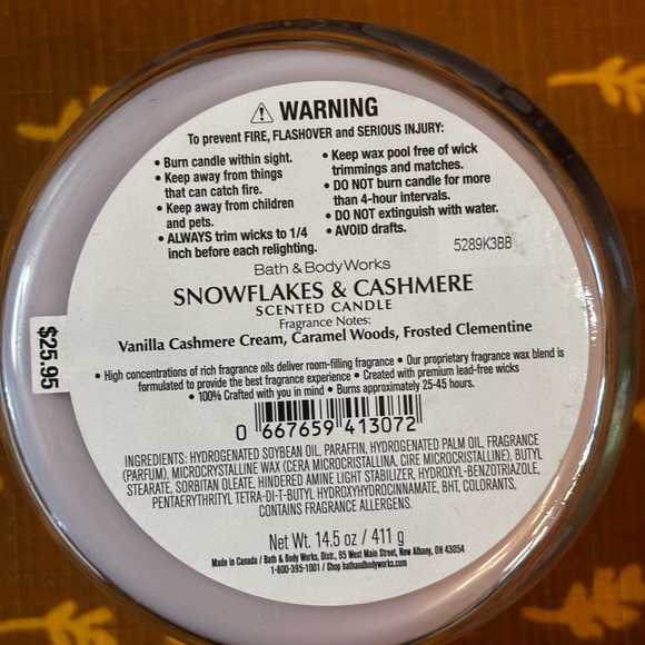 Bath & Body Works Snowflakes & Cashmere Candle - Purple and Gold - Picture 2 of 2
